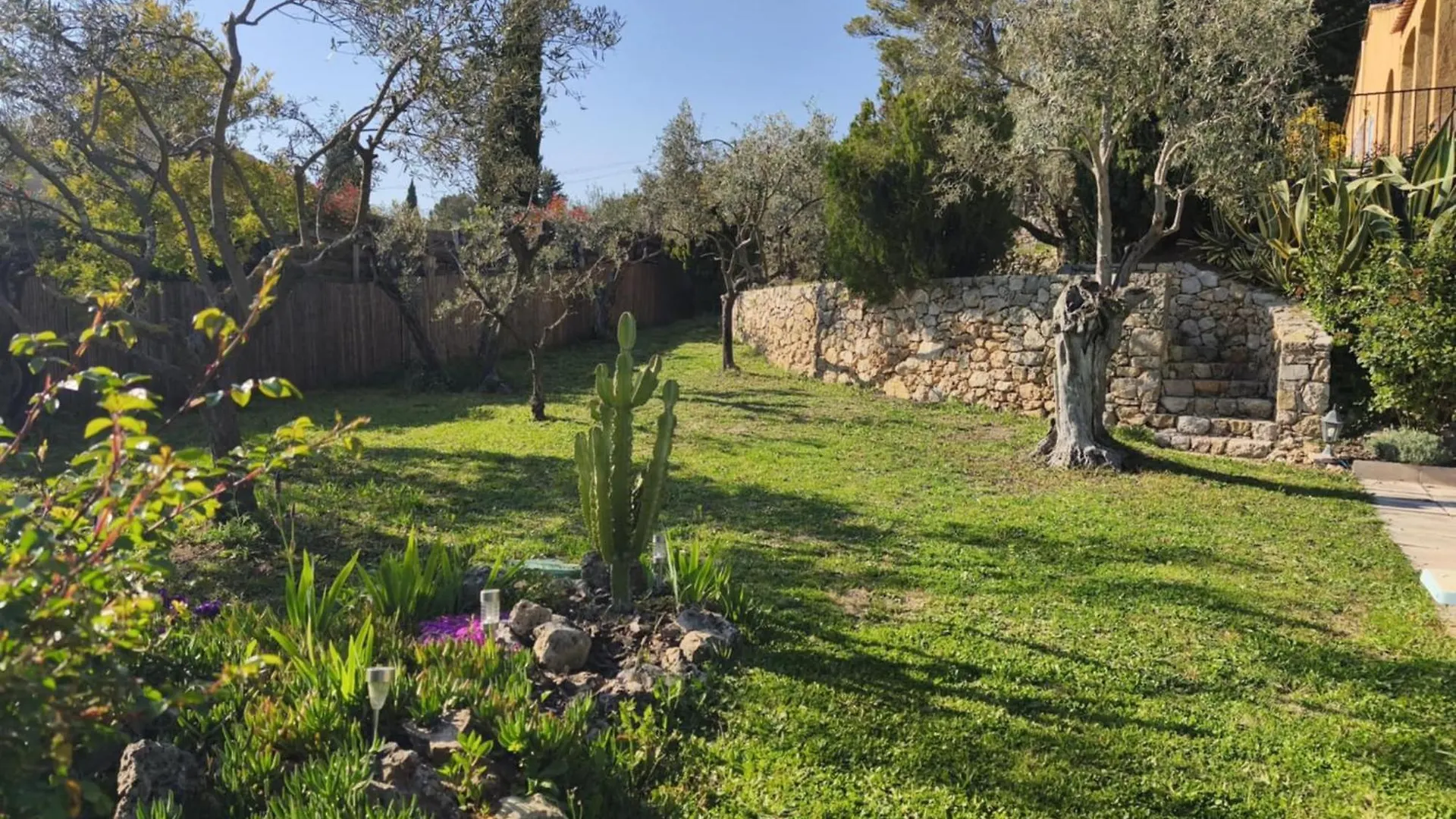 Bed & Breakfast Chambres D'Hotes De Charme La Joseline Flayosc